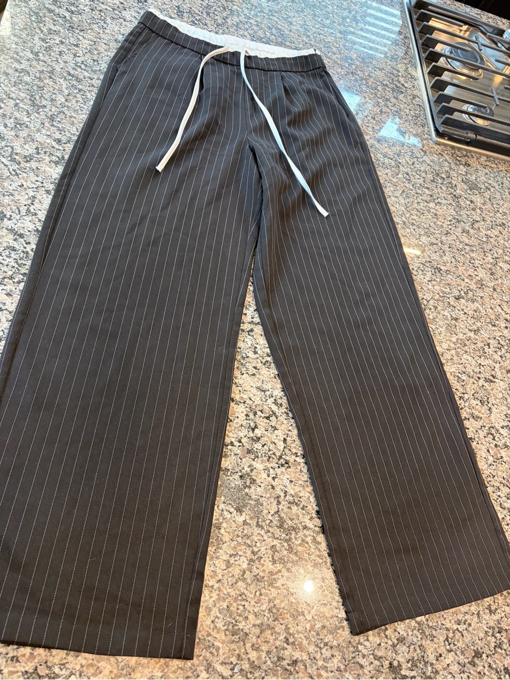 Ciso Black Pinstripe Wide-Leg Drawstring Trousers with White Drawstring